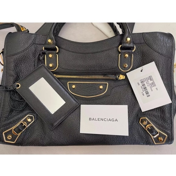 ❣️BRAND NEW BALENCIAGA HANDBAG❣️ - Picture 3 of 6